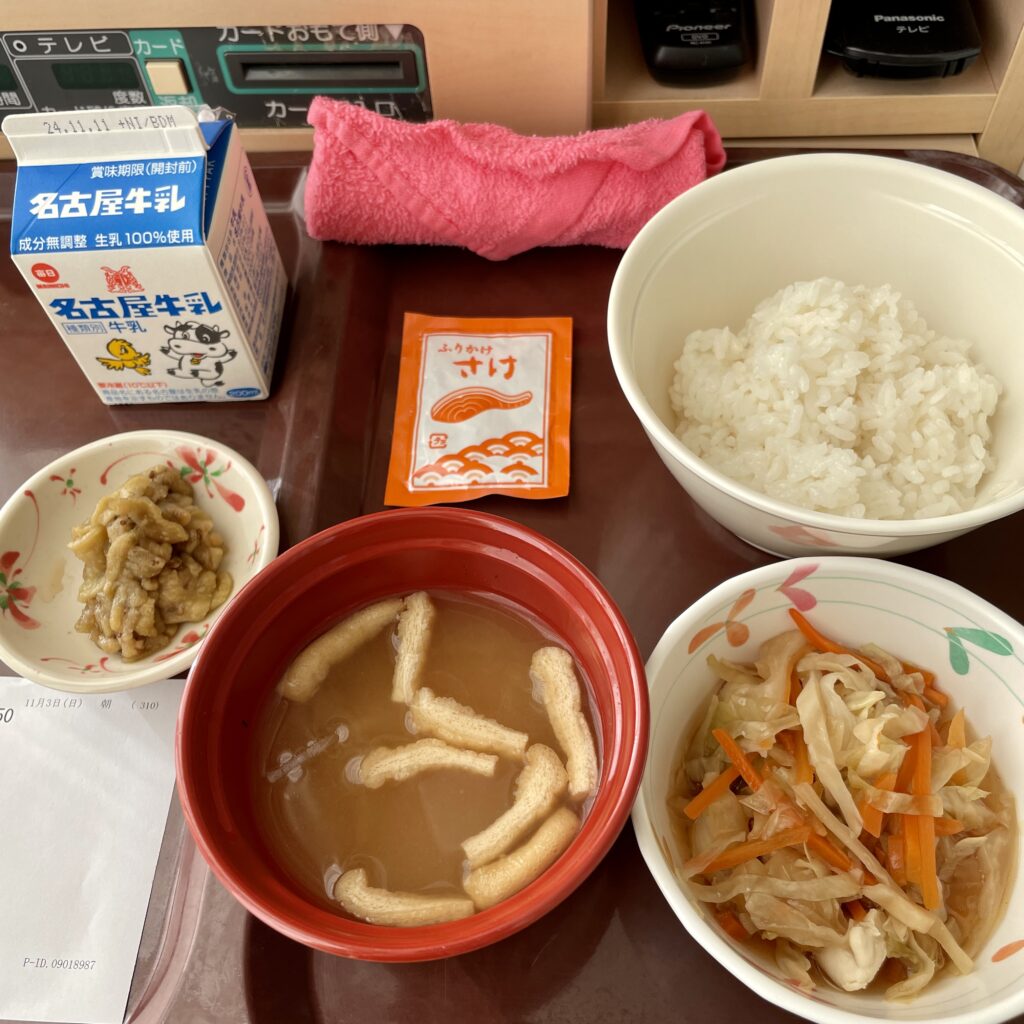 朝食